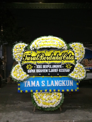 Papan Bunga Duka di Manahan